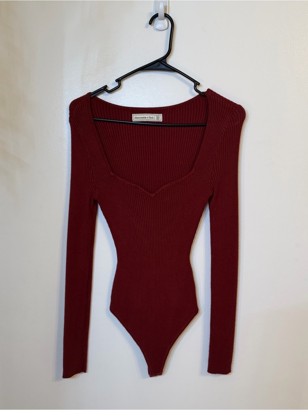 A&F Ribbed Long-Sleeve Scoop Neck Bodysuit - Burgundy